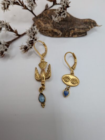 Boucles asymétriques oiseaux/yeux