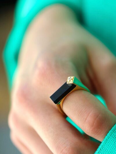 Bague rectangulaire Art déco Onyx noir