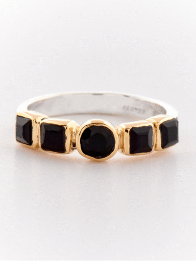 Bague fine en argent massif et onyx noir
