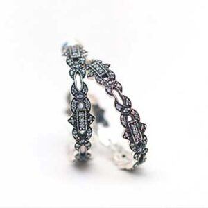 Boucle d'oreilles créoles à la bijouterie du Touquet