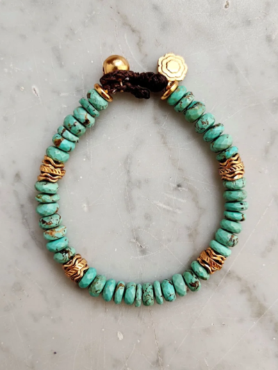 Bracelet de 18 cm en turquoise et vermeil, véritable pierre d'apaisement. Fait main en atelier en Sicile