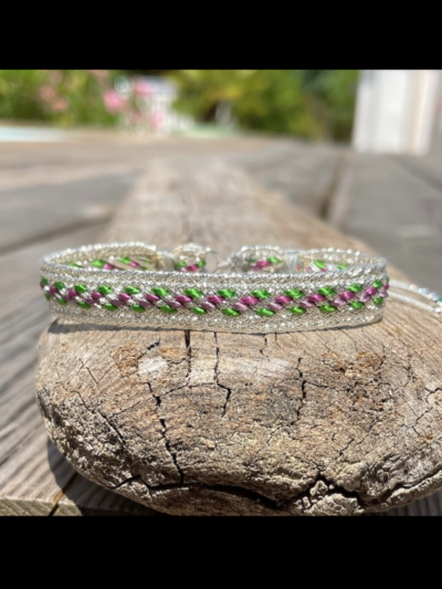 Bracelet en fils de soie 100 % artisanat français, nœud coulissant, chez Mélusine Bijoux au Touquet