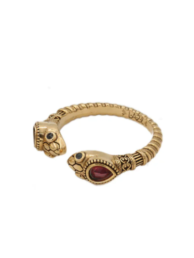 Bague double têtes de serpent en nacre ou Grenat. Bague plaquée en or 3 microns à 24 carats. Travail artisanal d'une créatrice Parisienne