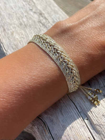 Bracelet fils de soie Moon