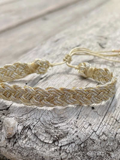 Bracelet en fils de soie Lilas