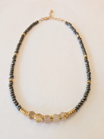 Collier Priya