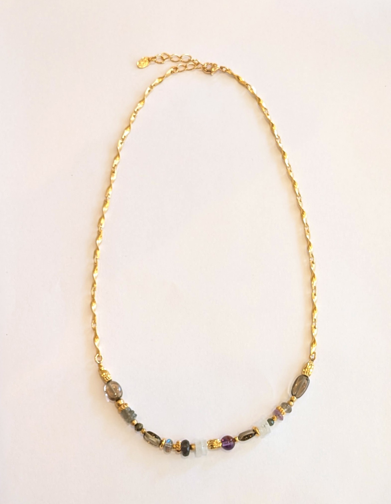 Collier Mona
